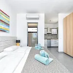 Villasroyale Silvermoon - Serenity, Styled In Luxury! וילה מלונראס
